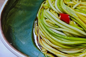 清新爽口凉拌西葫芦