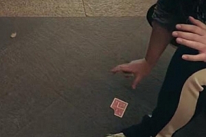 2020撕牌还原Hands Free by Mario Tarasini & SansMinds Creative Lab