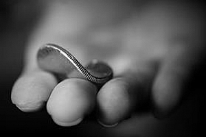 硬币弯曲Benz by Sean Fields