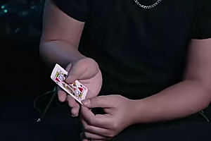 消失的牌Godly Vanish by Alexy Sviridkin